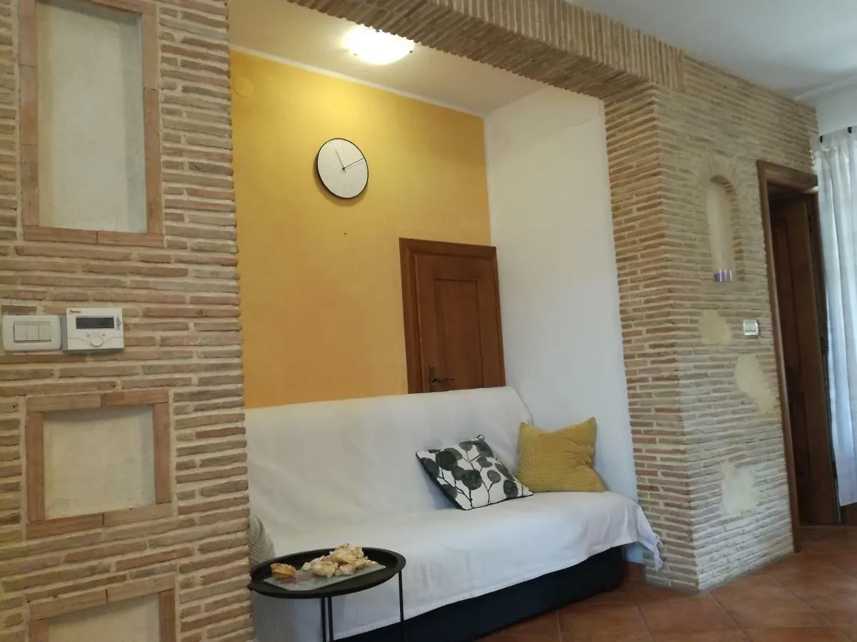 Apartment Parenzana, Little Row House With Big Green Yard In Central Istria Rakotule