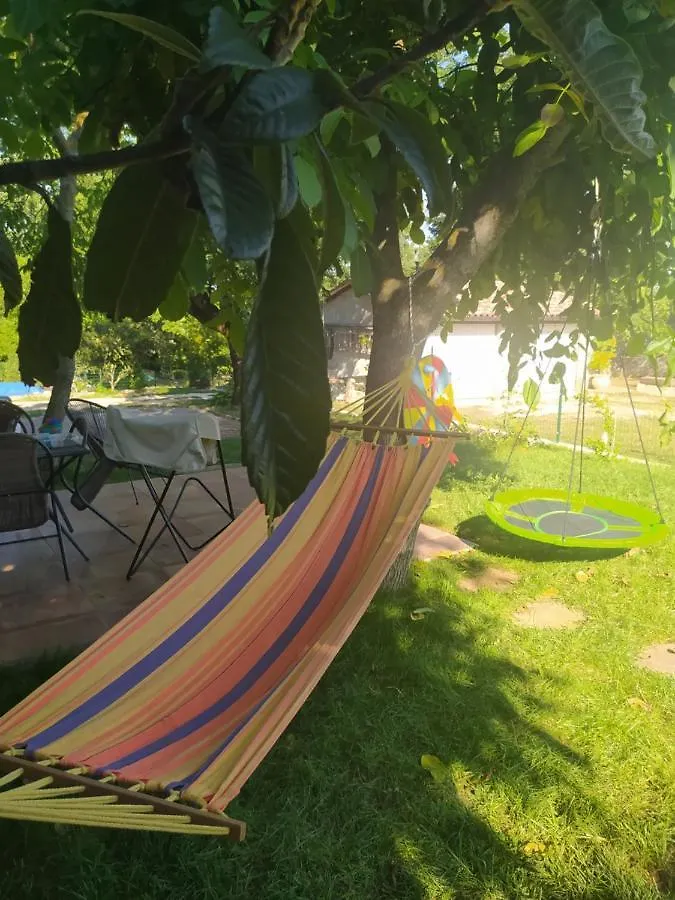Apartment Parenzana, Little Row House With Big Green Yard In Central Istria Rakotule